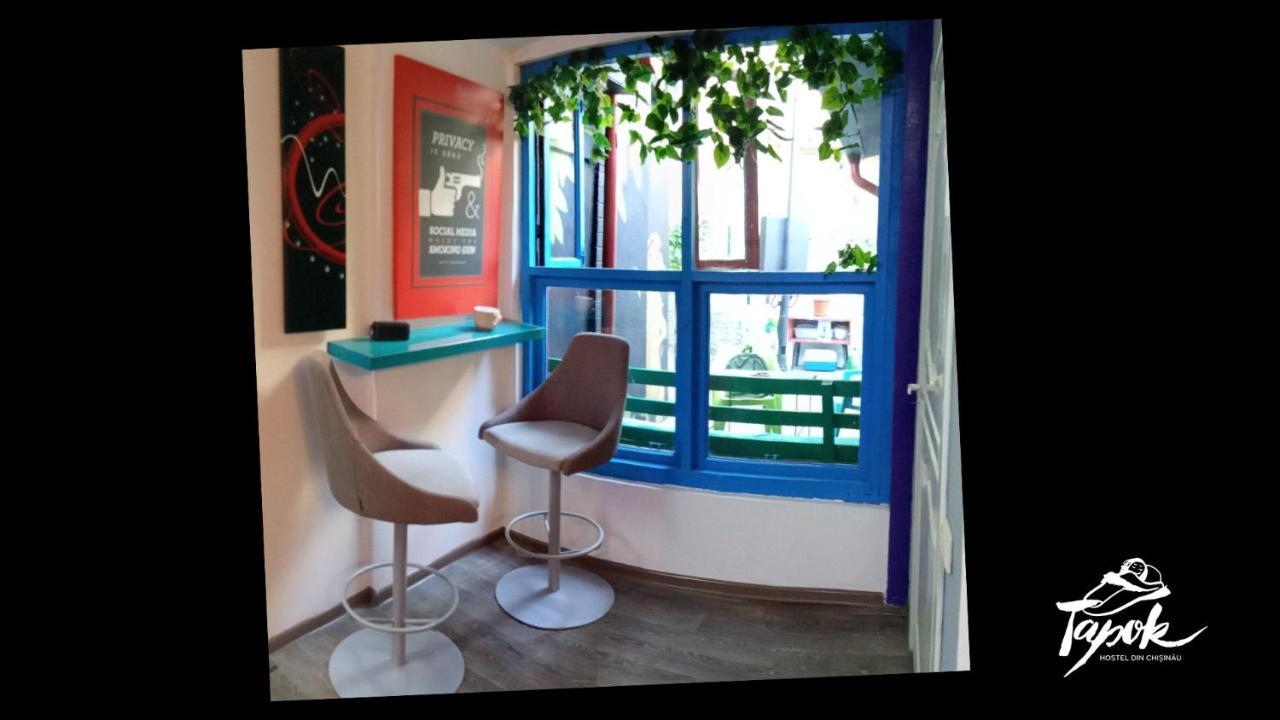Tapok Hostel Chisinau Bagian luar foto