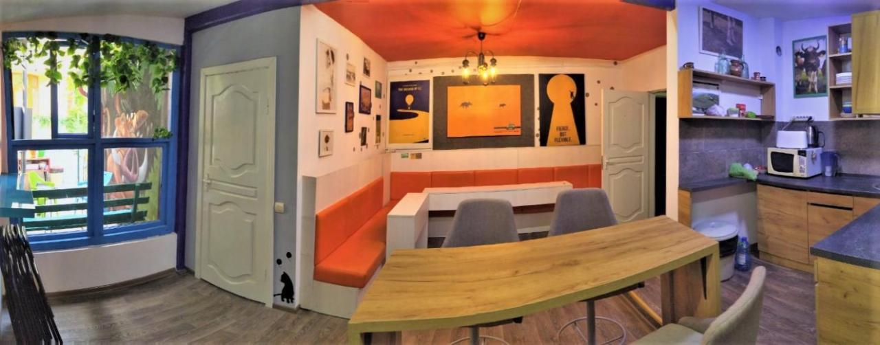 Tapok Hostel Chisinau Bagian luar foto