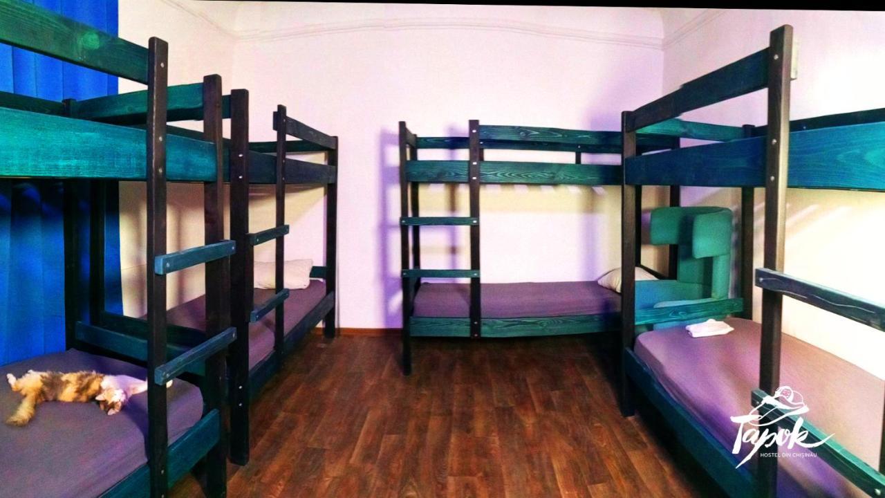 Tapok Hostel Chisinau Bagian luar foto