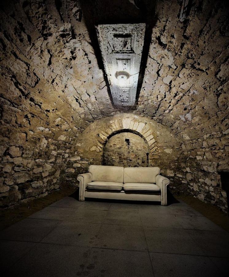 Tapok Hostel Chisinau Bagian luar foto