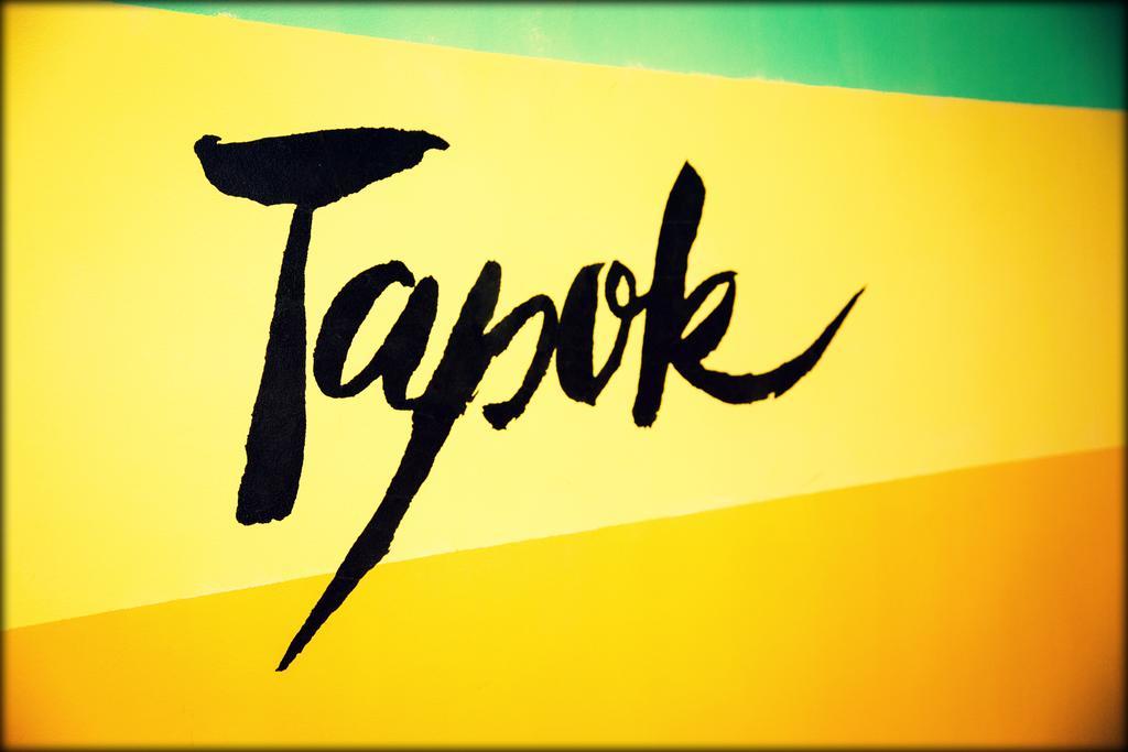 Tapok Hostel Chisinau Bagian luar foto